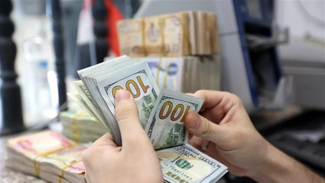 Dollar Fluctuates in Baghdad Amid Fears of US Sanctions Targeting Iran
