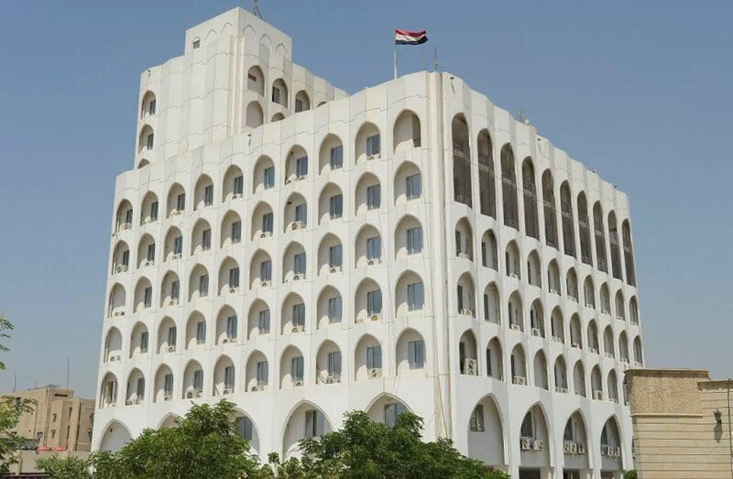 Iraqi Foreign Ministry Summons Turkish Ambassador and Hands Over Protest Note Over Bombing of Areas in Duhok