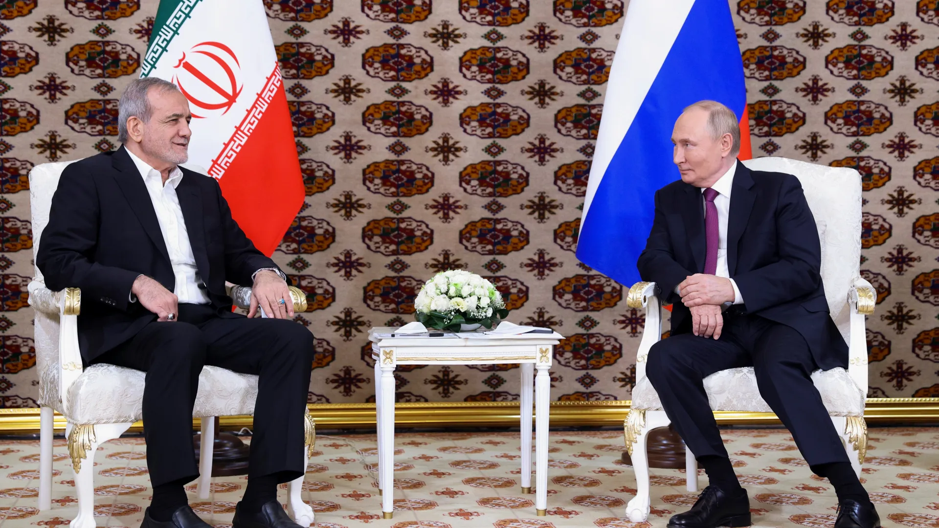 Tehran Welcomes Russian Mediation.. Diplomatic Support for Negotiations with Washington