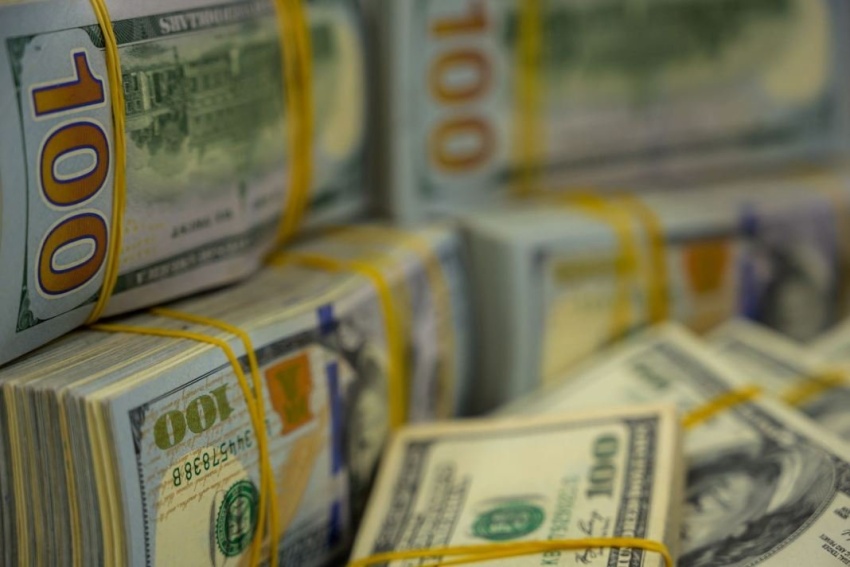 Baghdad Receives New Dollar Shipments to Enhance Local Market Stability