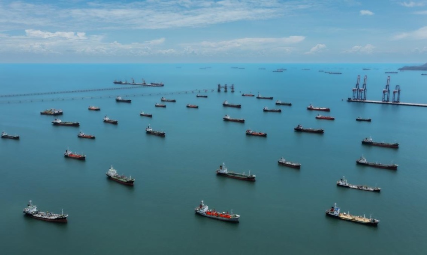 Hormuz Disruptions Threaten Iraqi Markets as Maritime and Land Shipping Control Trade and Prices