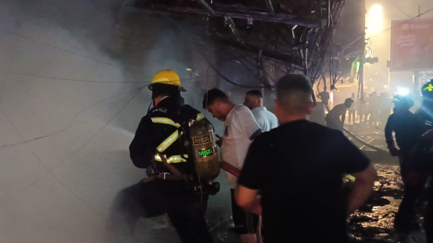 Civil Defense Extinguishes Fire in Mansour Commercial Complex, Preventing Economic Disaster