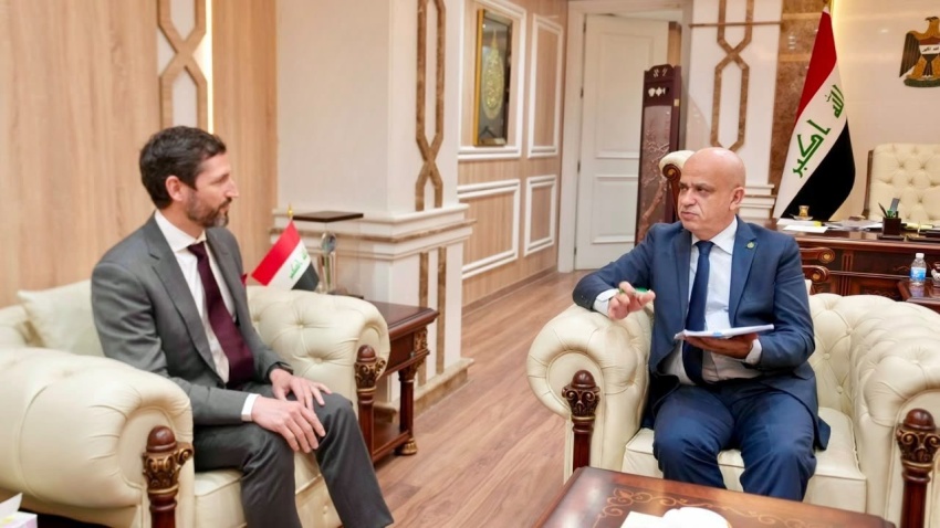 وزارة النفط تبحث مع شركة شيفرون الأمريكية فرص الاستثمار وتطوير قطاع الطاقة - وزارة النفط تبحث مع شركة شيفرون الأمريكية فرص الاستثمار وتطوير قطاع الطاقة وزارة النفط تبحث مع شركة شيفرون الأمريكية فرص الاستثمار وتطوير قطاع الطاقة وزارة النفط تبحث مع شركة شيفرون الأمريكية فرص الاستثمار وتطوير قطاع الطاقة وزارة النفط تبحث مع شركة شيفرون الأمريكية فرص الاستثمار وتطوير قطاع الطاقة Ministry of Oil Discusses Investment Opportunities and Energy Sector Development with US Chevron Ministry of Oil Discusses Investment Opportunities and Energy Sector Development with US Chevron