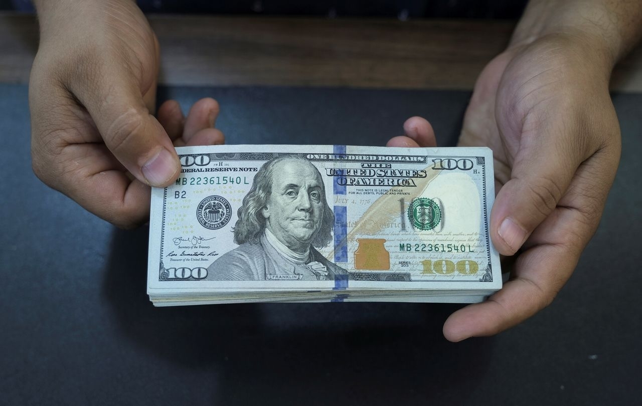 Noticeable Decline in US Dollar Exchange Rates in Local Markets - تراجع ملحوظ في أسعار صرف الدولار الأمريكي بالأسواق المحلية تراجع ملحوظ في أسعار صرف الدولار الأمريكي بالأسواق المحلية تراجع ملحوظ في أسعار صرف الدولار الأمريكي بالأسواق المحلية تراجع ملحوظ في أسعار صرف الدولار الأمريكي بالأسواق المحلية Noticeable Decline in US Dollar Exchange Rates in Local Markets Noticeable Decline in US Dollar Exchange Rates in Local Markets