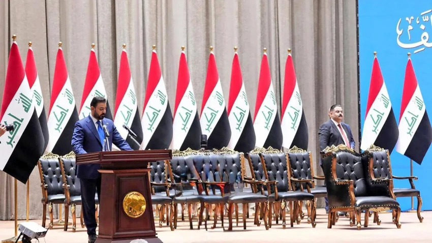 باحث اقتصادي ينتقد التدخلات السياسية في السياسة المالية وتقييد صلاحيات الحكومة
