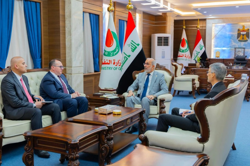 وزير النفط يبحث العلاقات الثنائية مع القائم بأعمال السفارة الأمريكية