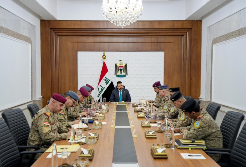 القائد العام يوجه بتعزيز قدرات الدفاع الجوي وتسريع عقود التسليح المتطورة