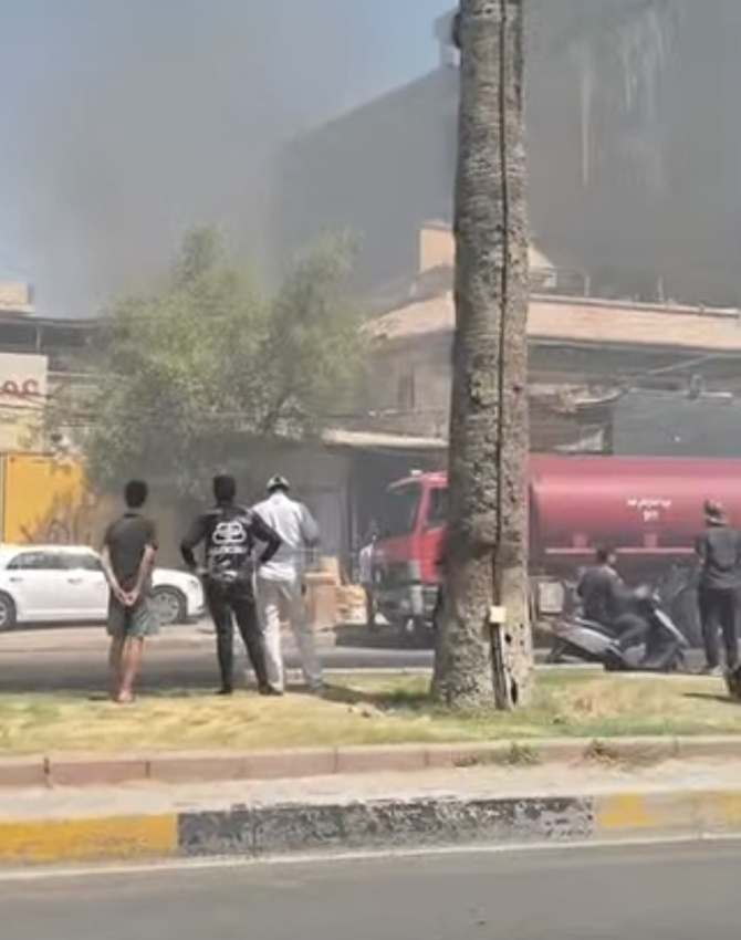 السيطرة على حريق اندلع داخل مبنى تجاري وسط العاصمة بغداد