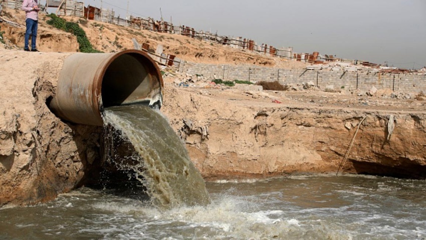 Basra Workers' Syndicates Demand Immediate Investigation Following Worker's Death in a Sewage Station