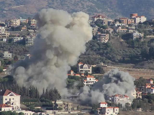 تصعيد عسكري إسرائيلي في جنوب لبنان يسفر عن دمار واسع في عدة بلدات