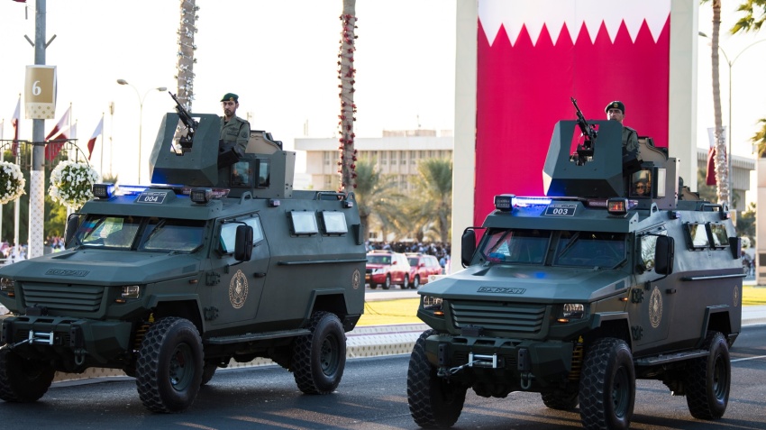 إسرائيل توقف صادراتها العسكرية غير المباشرة وتلغي عقودها الأمنية مع قطر