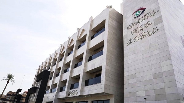 الإطاحة بموظفين في مرور ميسان لتورطهم بالتلاعب برسوم اللوحات المرورية