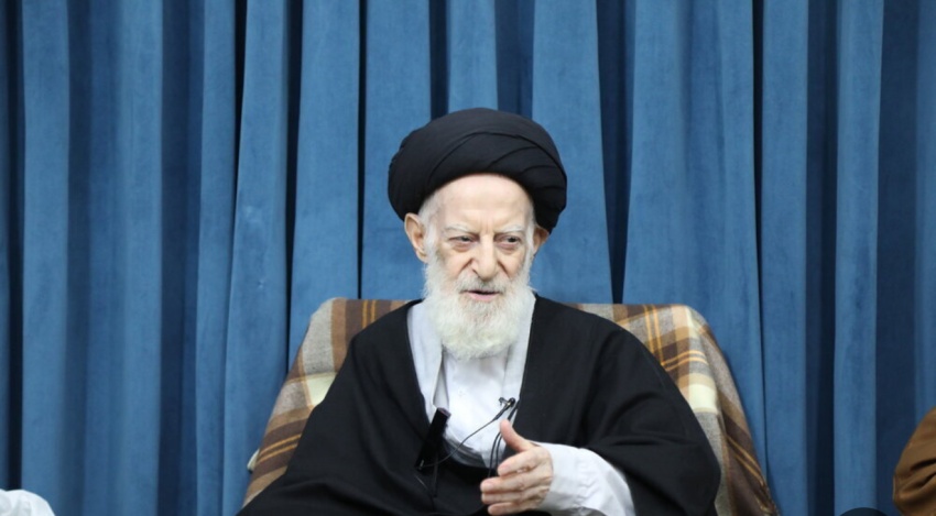 المرجع الأعلى السيد السيستاني يعزي بوفاة المرجع الزنجاني ويعده خسارة عظيمة - السيستاني تعزية الزنجاني الحوزة العلمية Al-Sistani Condolences