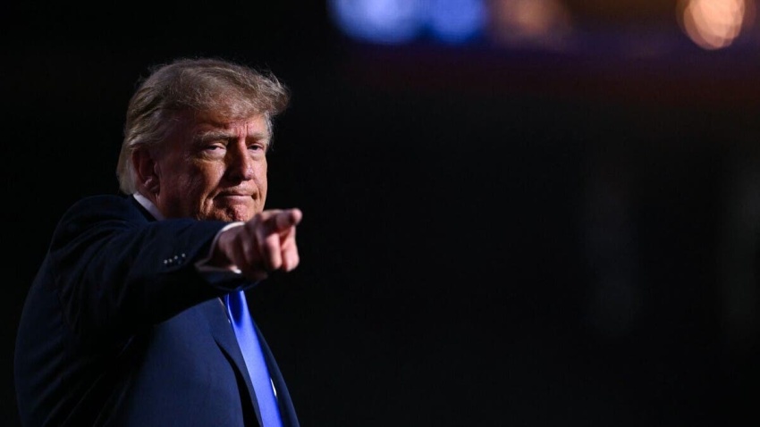Trump Hints at Resuming Intensive Military Operations Against Iran Following Midterm Elections - دونالد ترامب إيران الولايات المتحدة الانتخابات النصفية Donald Trump Iran