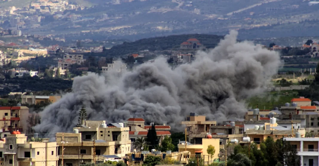 غارات جوية مكثفة تستهدف عدة بلدات في جنوب لبنان - لبنان غارات جوية جنوب لبنان قصف مدفعي Lebanon airstrikes