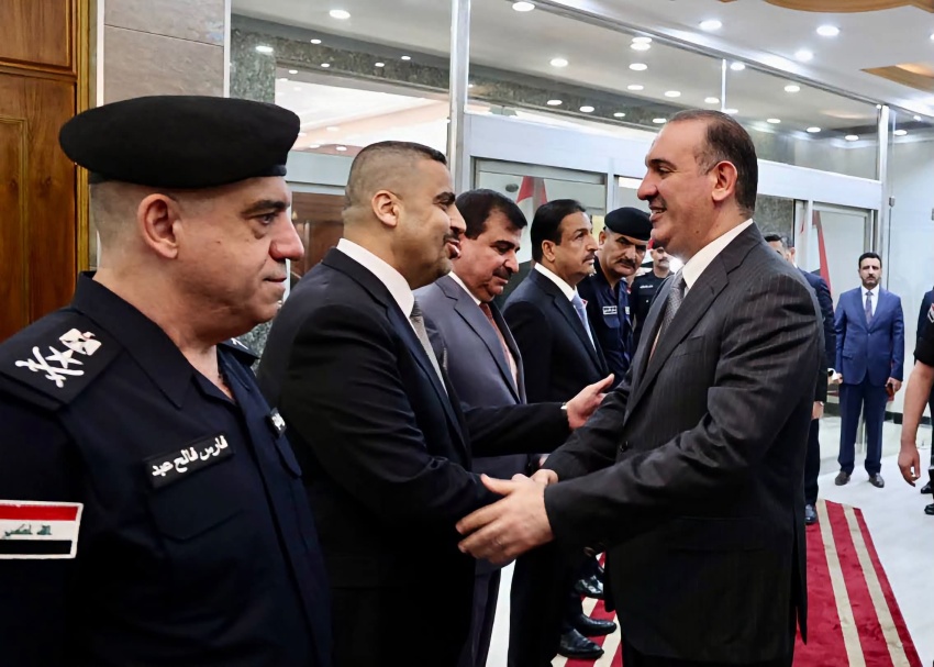 وزير الداخلية يوجه باعتماد التخطيط العلمي ومكافحة الفساد ومراجعة الرسوم الخدمية - وزير الداخلية مكافحة الفساد التخطيط العلمي الأمن الداخلي Minister of Interior Anti-Corruption