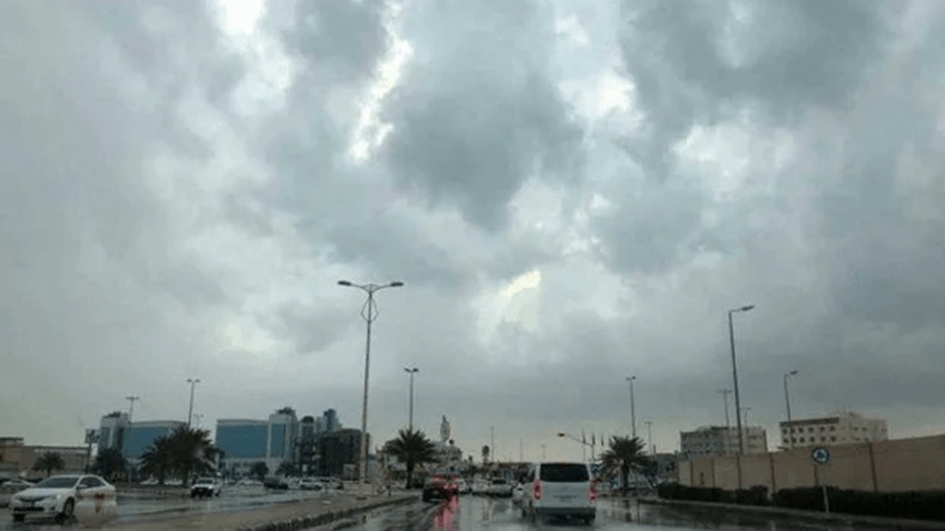 هيئة الأنواء الجوية تعلن تفاصيل حالة الطقس وتتوقع تساقط أمطار متفرقة - الأنواء الجوية حالة الطقس الأمطار درجات الحرارة Meteorology